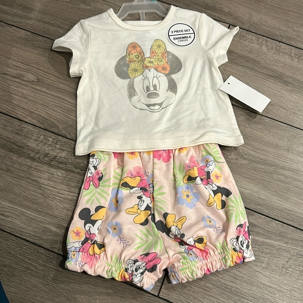 NWT Disney Baby Minnie Mouse two-piece set size 3-6 months